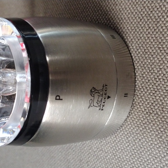 PEUGEOT Daman U'Select shaftless stainless salt and pepper mill set - Picture 3 of 8